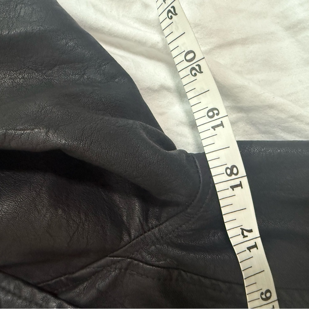 Kut From The Kloth Black Faux Leather Moto Jacket Women’s Small Silver Hardware - Picture 10 of 10